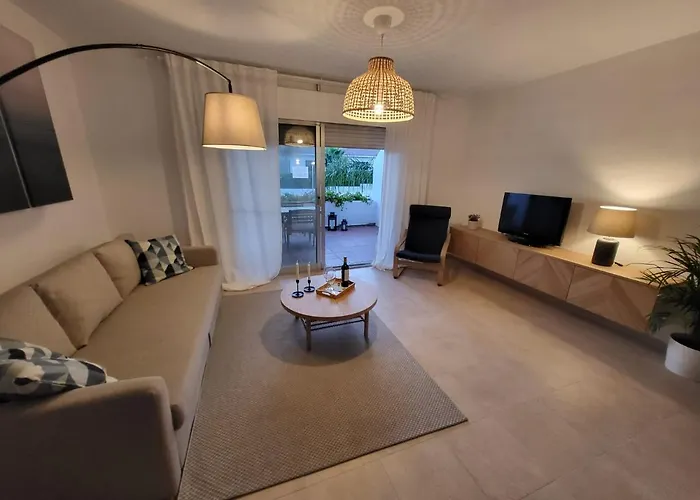 Cozy Next To Hard Rock